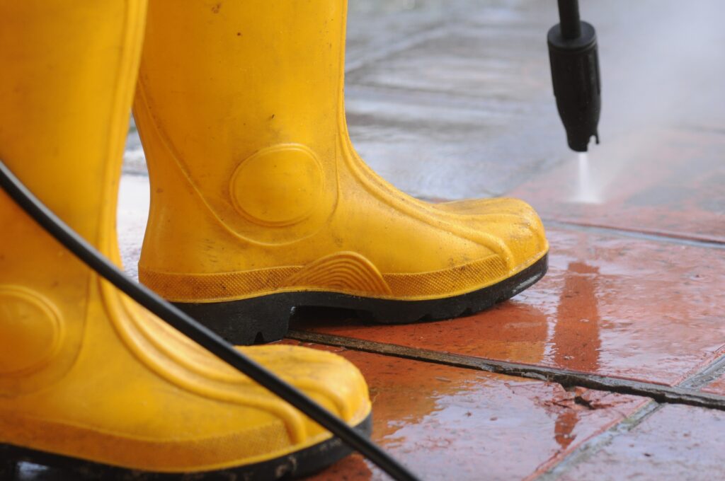 summer power washing